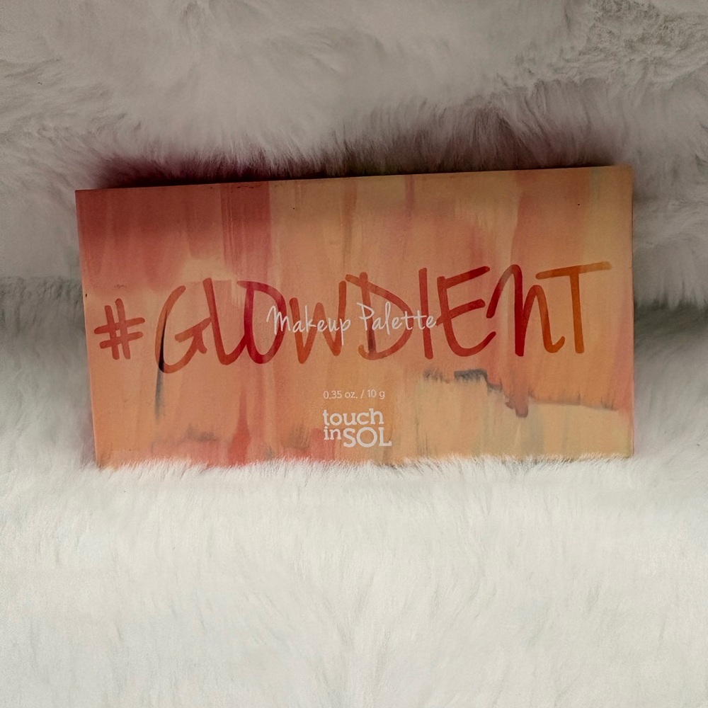 Touch in SOL Pretty Filter Glodient Face Palette
